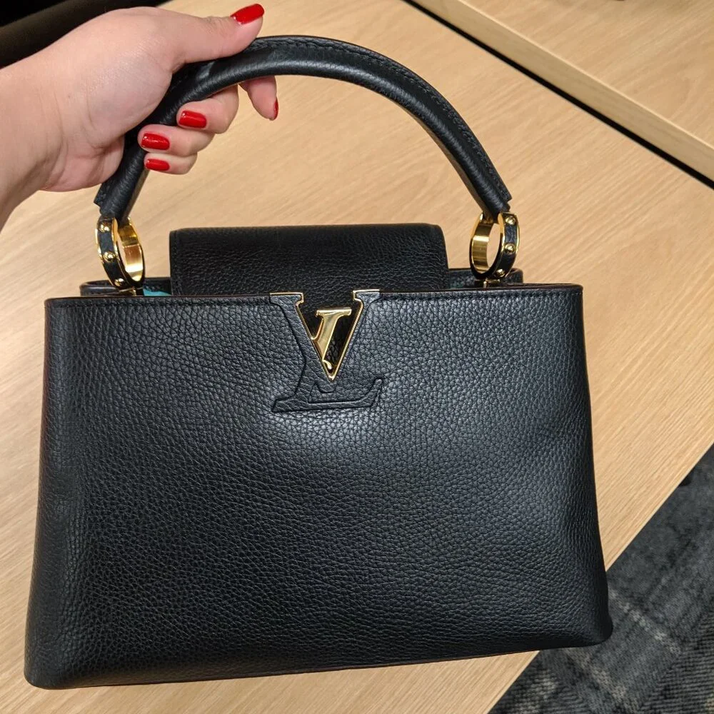 Louis Vuitton Taurillon Capucines PM Black Fuchsia
